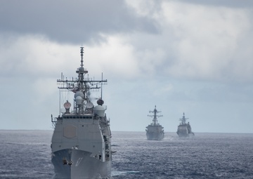 USS Shiloh (CG 67), USS Germantown (LSD 42), and USS Antietam (CG 54) Underway