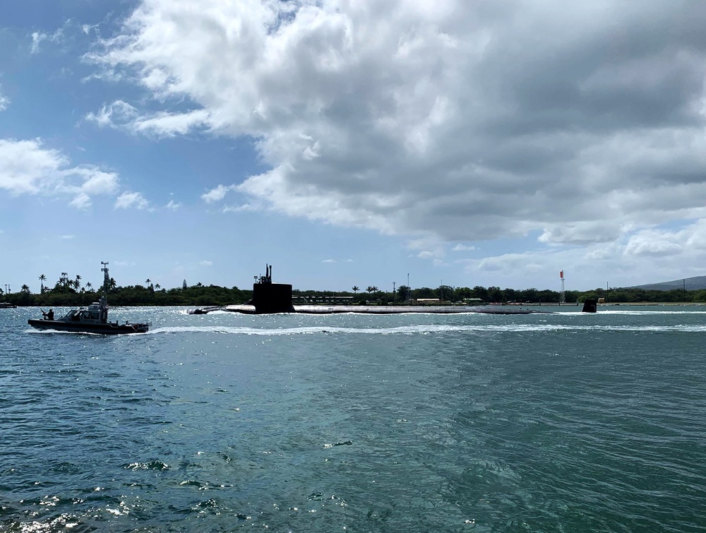 USS North Carolina (SSN 777) Departs for Deployment
