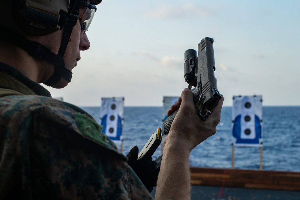 31st MEU Maritime Raid Force conducts deck shoot aboard USS America