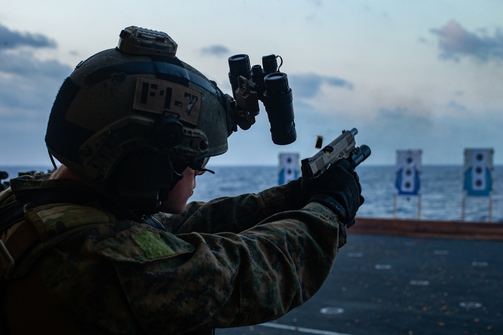 31st MEU Maritime Raid Force conducts deck shoot aboard USS America