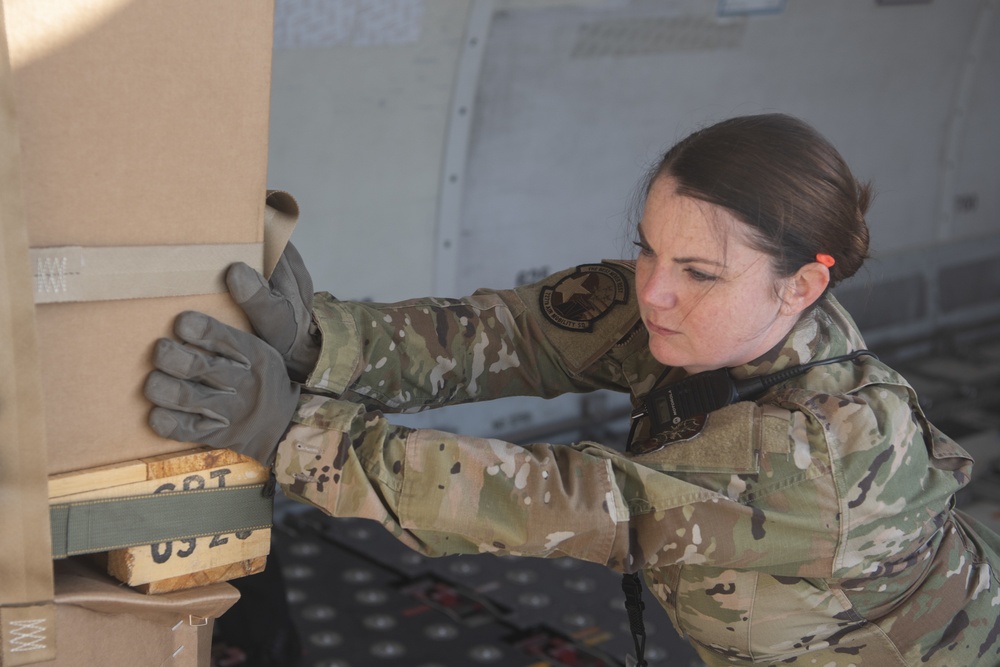 727th AMS Air Freight Office helps equip warfighters