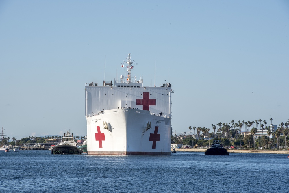 USNS Mercy Arrives in LA