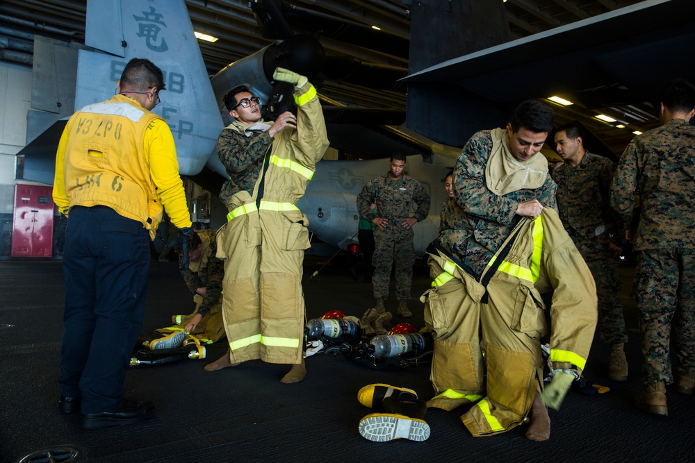 CLB 31, 31st MEU Marines participate in firefighting demonstration