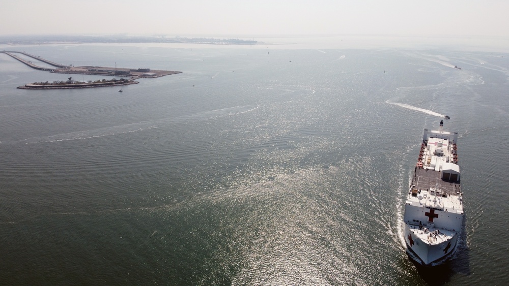 USNS Comfort (T-AH 20) Departs Norfolk