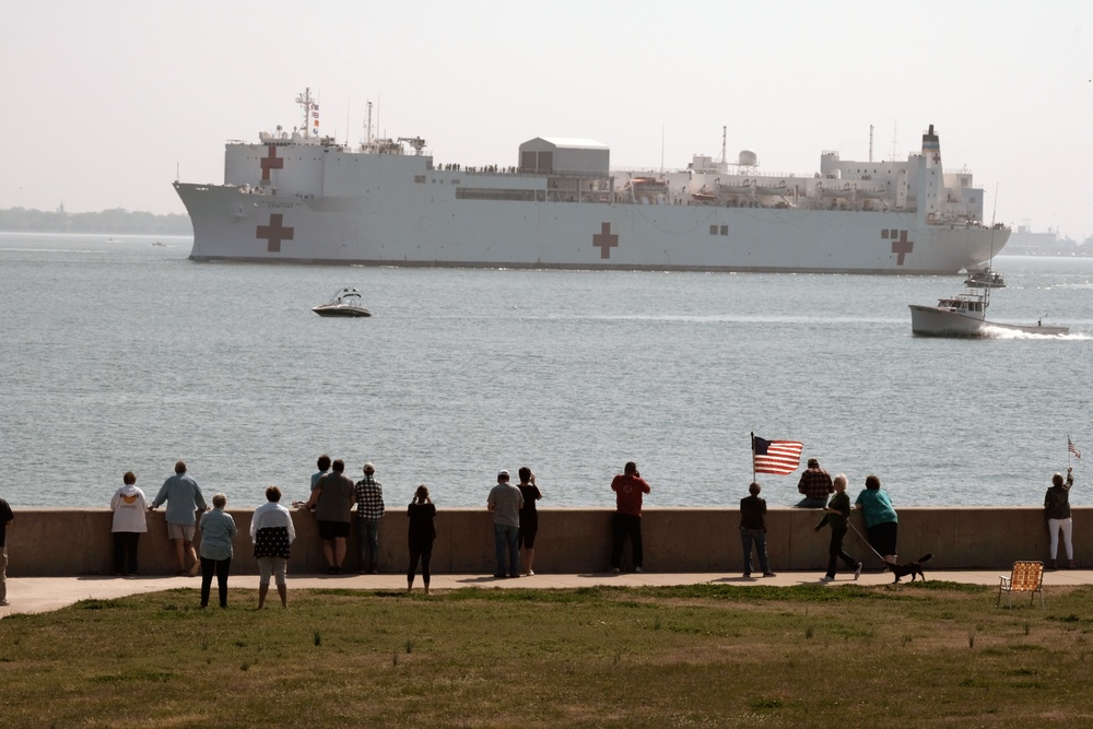 USNS Comfort (T-AH 20) Departs Norfolk