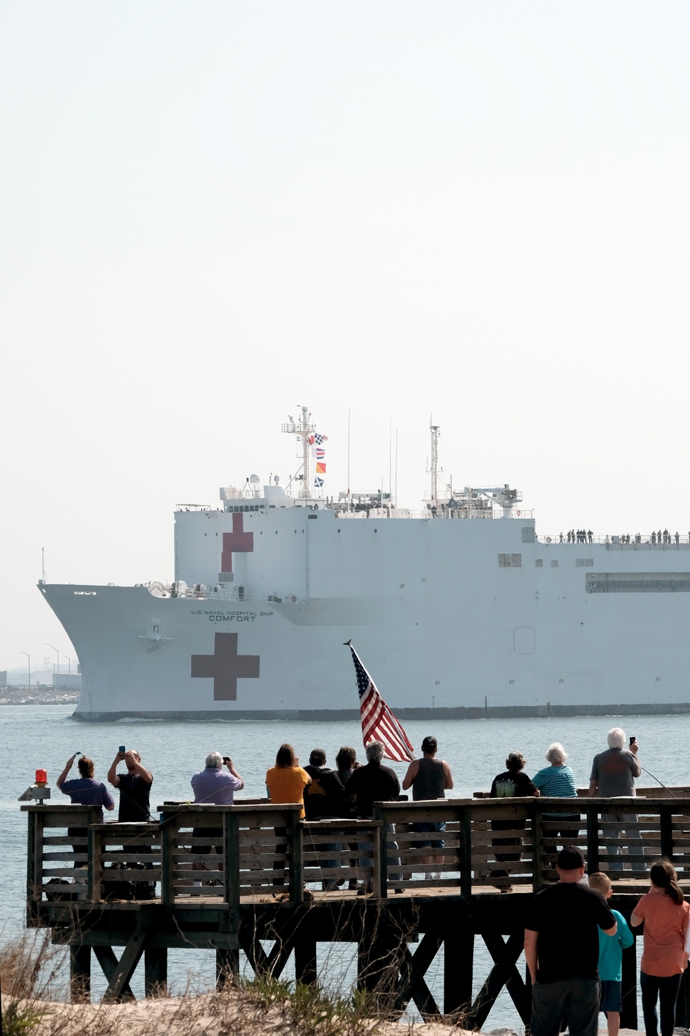 USNS Comfort (T-AH 20) Departs Norfolk