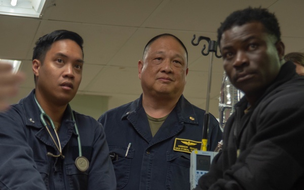 Sailors Train In ICU