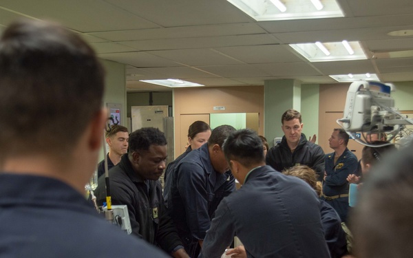 Sailors Train In ICU