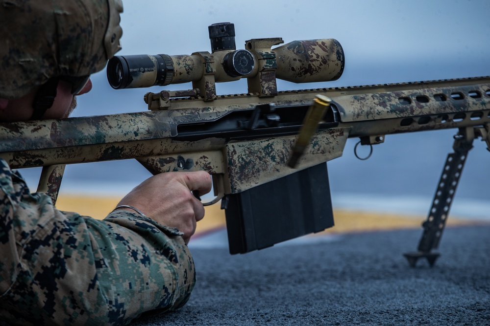 31st MEU BLT fires off bow of USS America