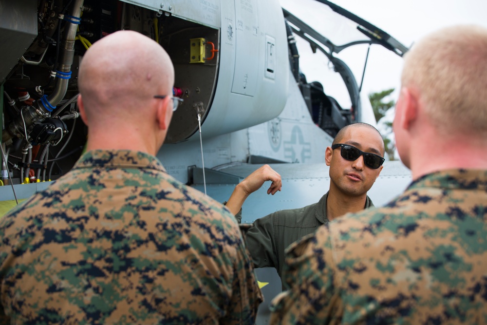 31st MEU Combined Anti-Armor Team supports forward arming and refueling point