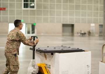 Airmen set up Federal Medical Station in Los Angeles