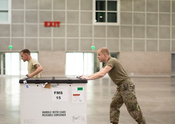 Airmen set up Federal Medical Station in Los Angeles