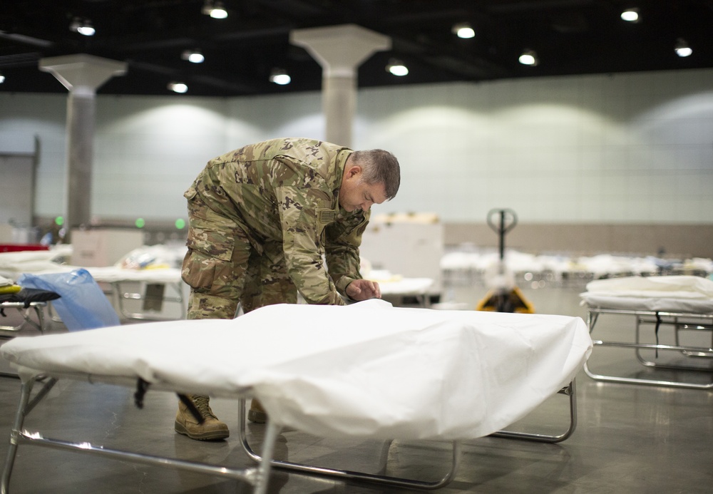 Airmen set up Federal Medical Station in Los Angeles