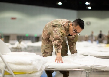 Airmen set up Federal Medical Station in Los Angeles