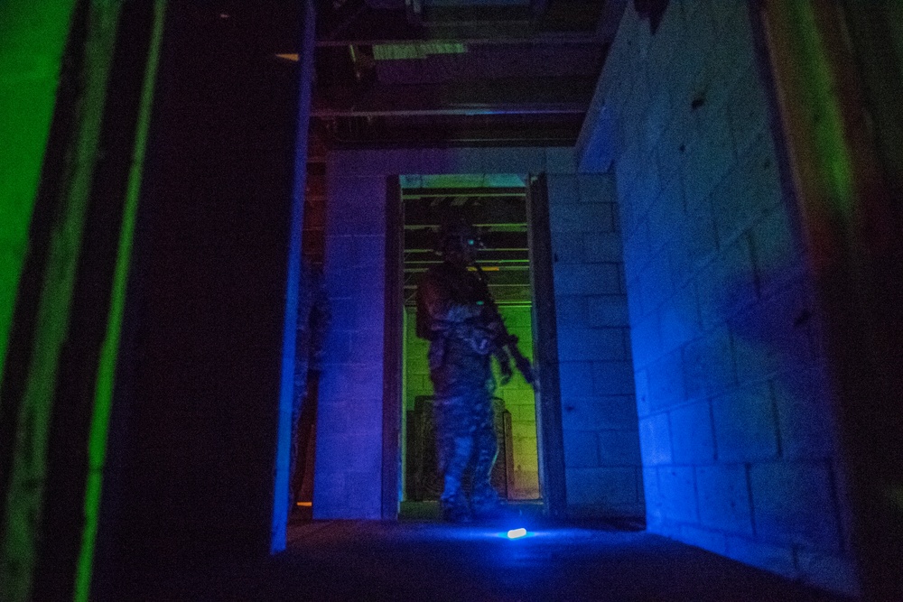 Special Tactics Airmen conduct pre-deployment training