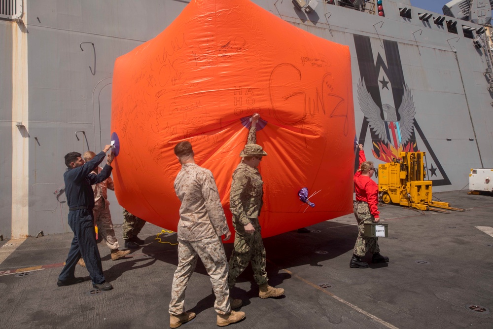 Sailors take part in gunnery exercise