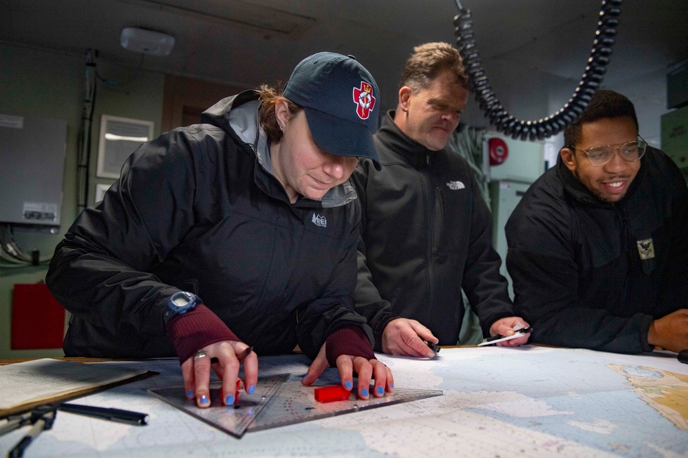 USNS Comfort Arrives in New York City