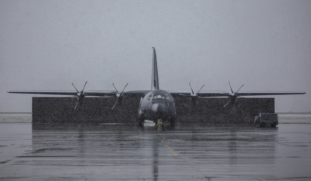 Snow Day at Yokota