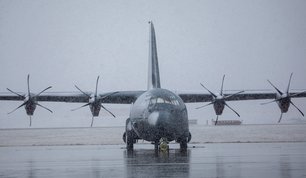 Snow Day at Yokota