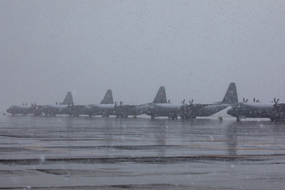 Snow Day at Yokota