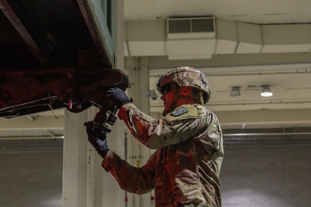 Soldiers receive equipment in Seattle, Washington