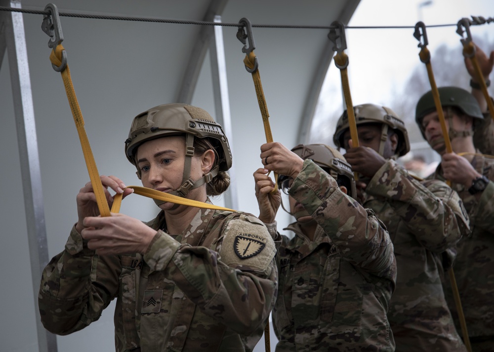 DVIDS - Images - U.S. Army Paratroopers execute combined U.S. and