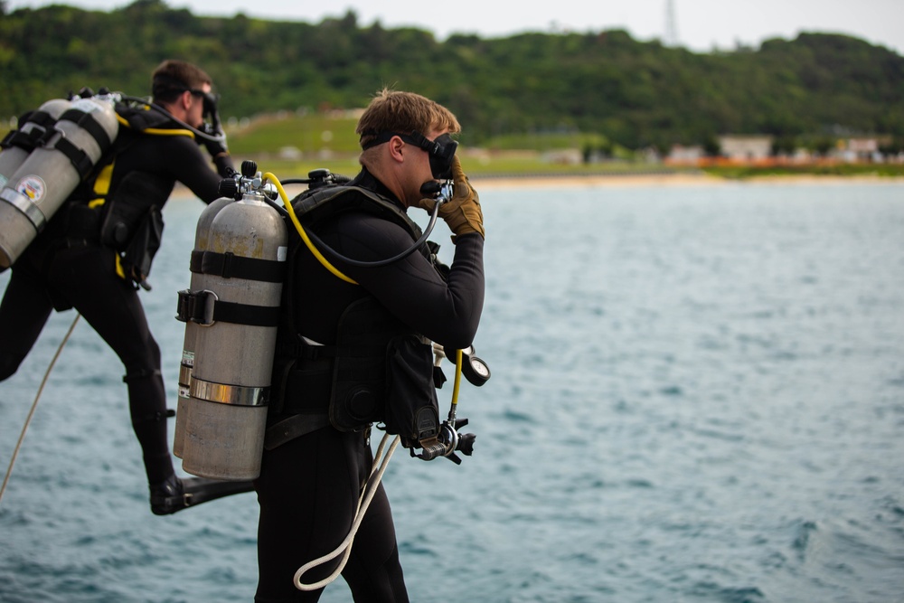 Recon LCU Dive Training