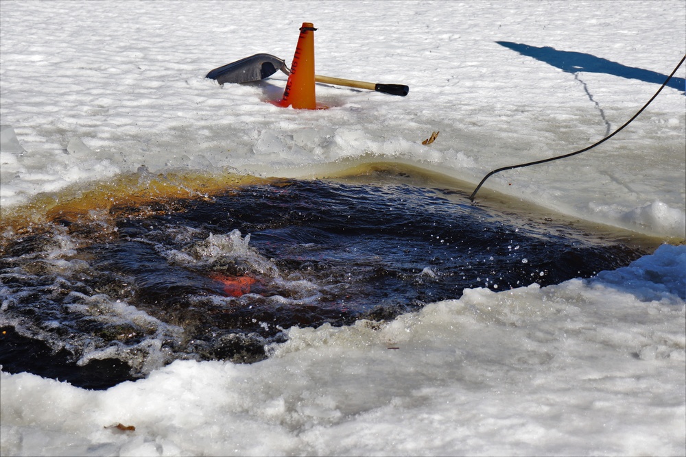 CWOC Class 20-04 students complete cold-water immersion training at Fort McCoy