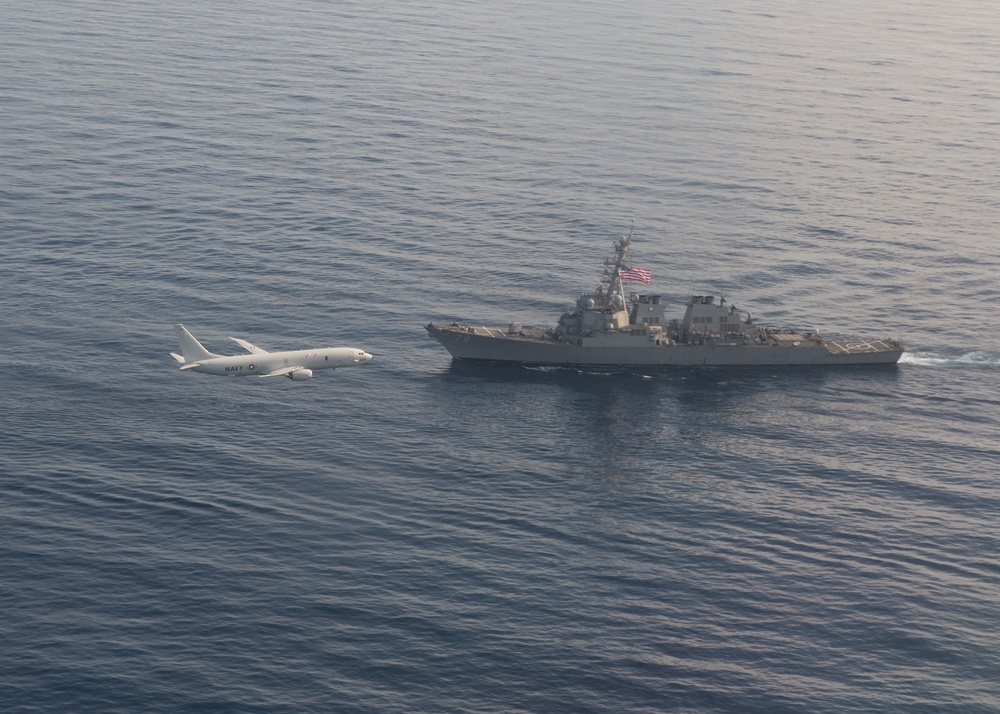 P-8A, Guided-Missile Destroyer Photo Exercise