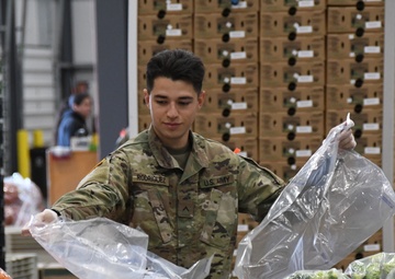 Cal Guard provides critical support to food banks during COVID-19 crisis