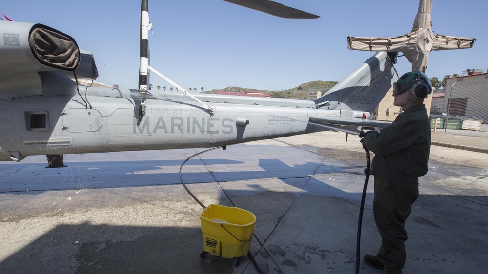 Maintaining Aircraft with HMLAT-303