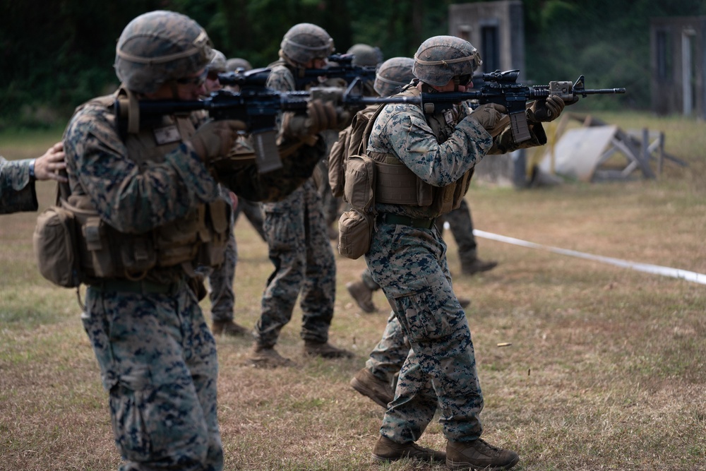 31st MEU Marines maintain marksmanship skills