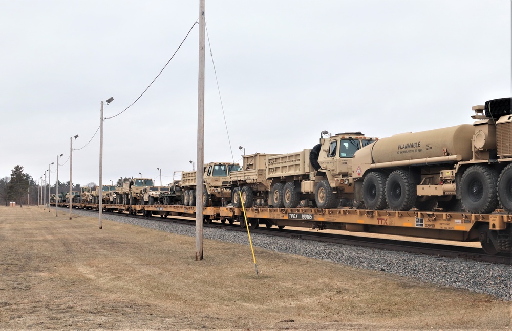 Fort McCoy supports rail movement for deploying Army Reserve unit