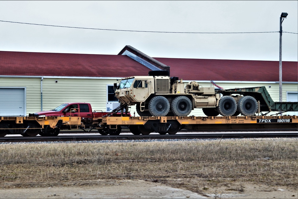 Fort McCoy supports rail movement for deploying Reserve unit