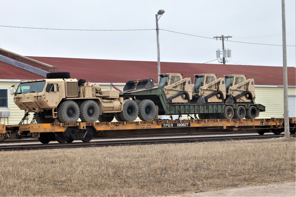Fort McCoy supports rail movement for deploying Reserve unit