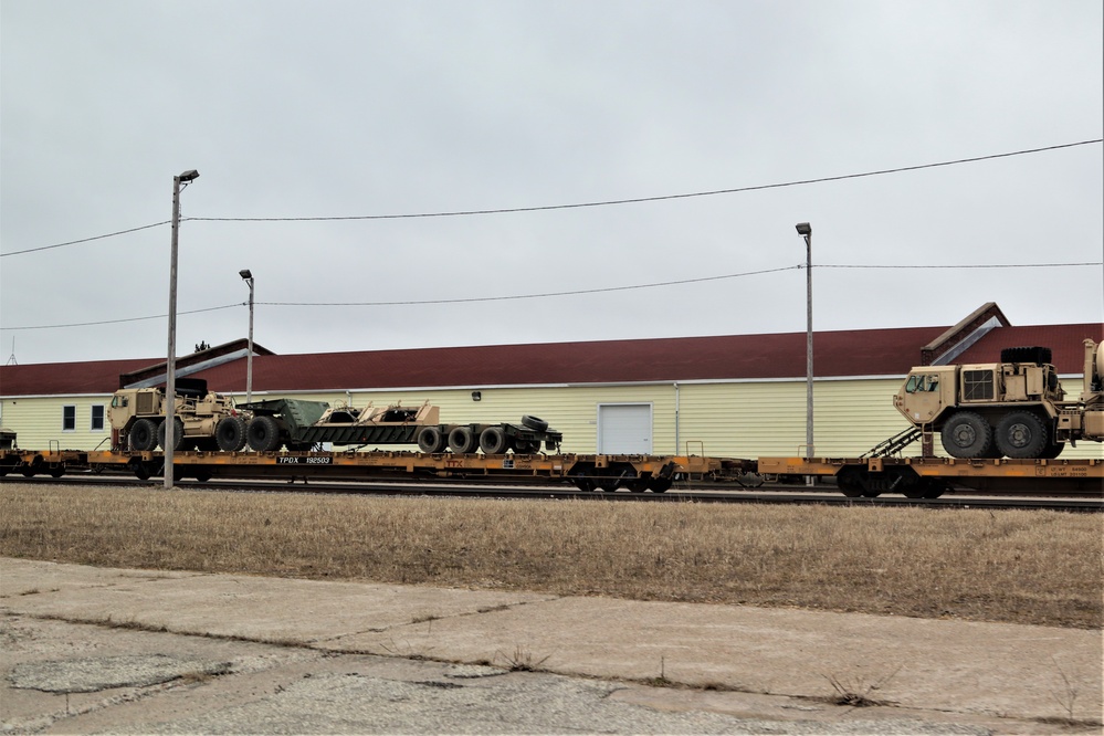 Fort McCoy supports rail movement for deploying Reserve unit