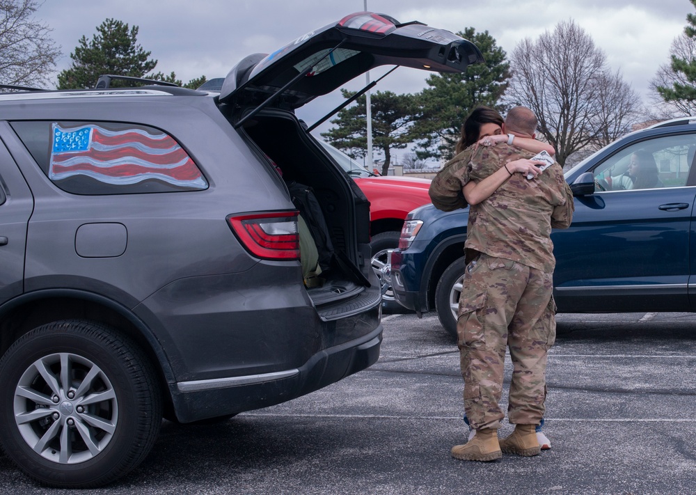 38th Infantry Soldiers coming home