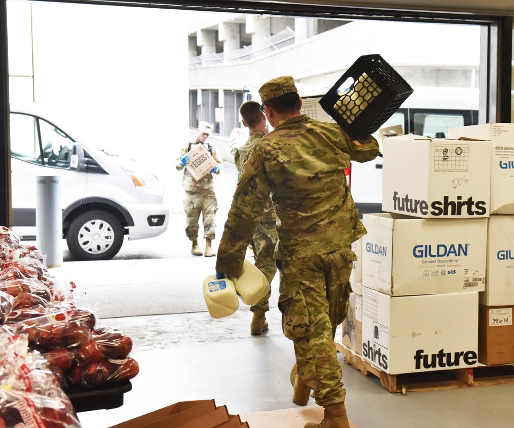 Soldiers help Albany County feed quarantined residents