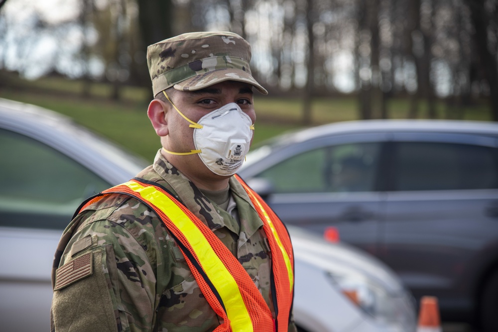 New Jersey National Guardsmen direct traffic to support local agencies during COVID-19 testing