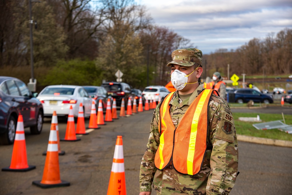 New Jersey National Guardsmen direct traffic to support local agencies during COVID-19 testing