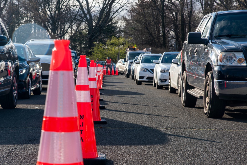 New Jersey National Guardsmen direct traffic to support local agencies during COVID-19 testing