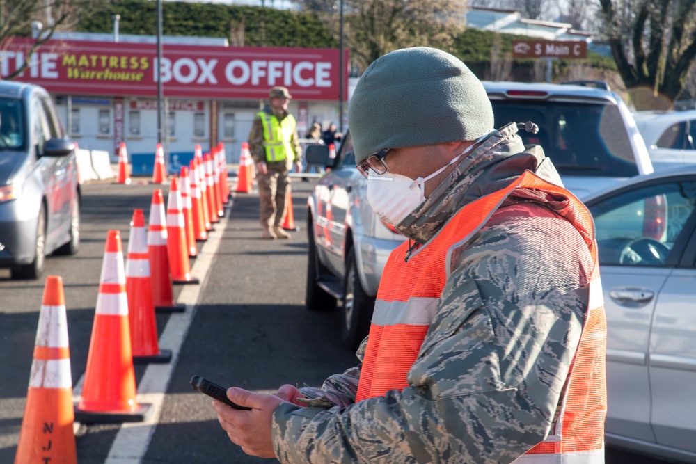 New Jersey National Guardsmen direct traffic to support local agencies during COVID-19 testing