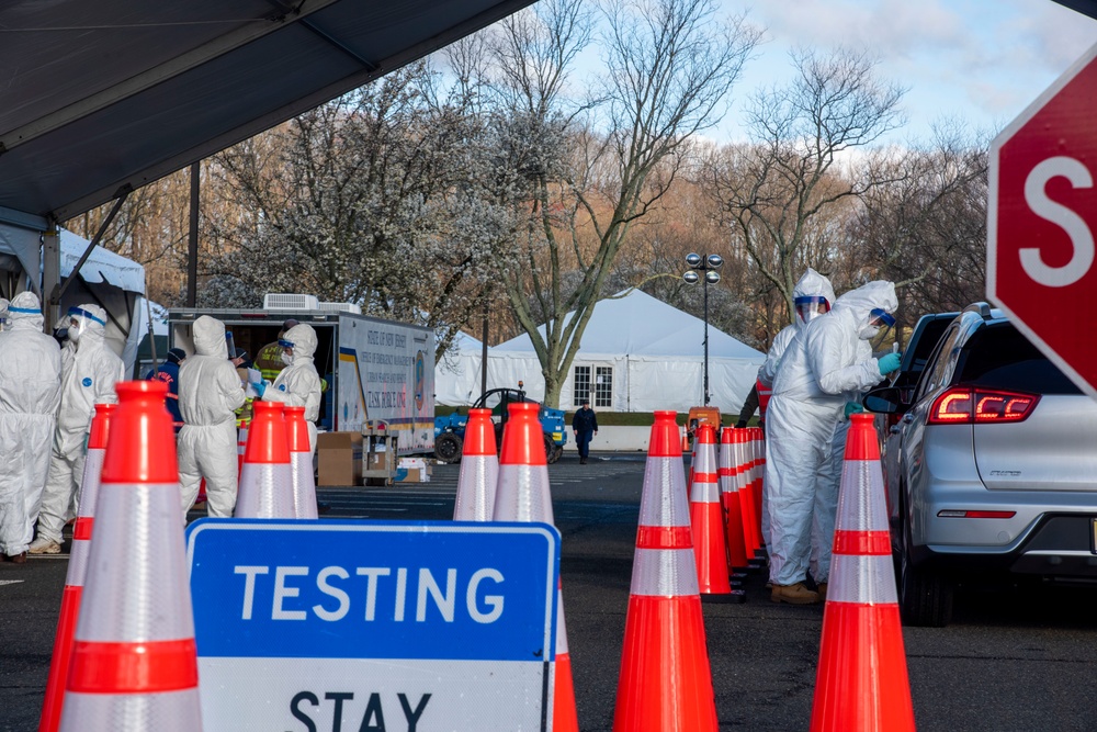 New Jersey National Guardsmen direct traffic to support local agencies during COVID-19 testing