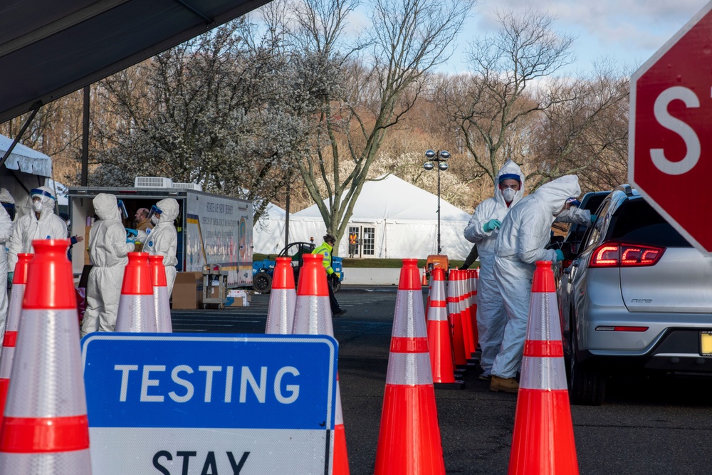 New Jersey National Guardsmen direct traffic to support local agencies during COVID-19 testing