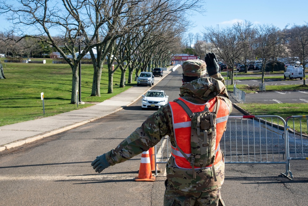 New Jersey National Guardsmen direct traffic to support local agencies during COVID-19 testing