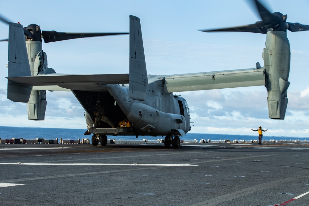 31st MEU, USS America conduct air defense exercise