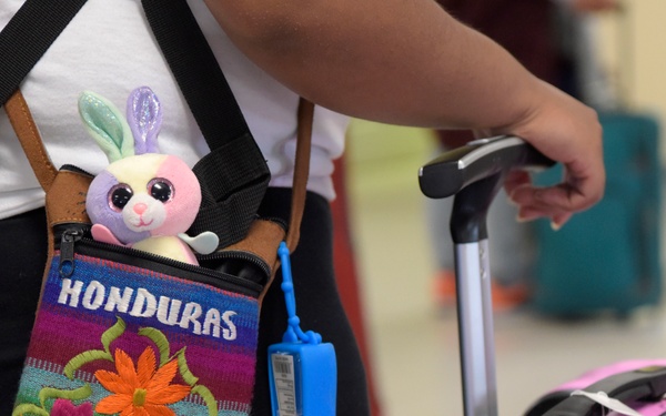 U.S. Air Force C-130J returns U.S. citizens from Honduras