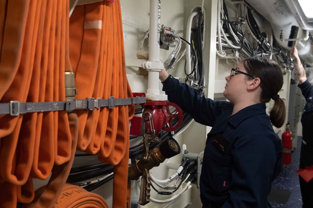 USS America conducts cleaning stations