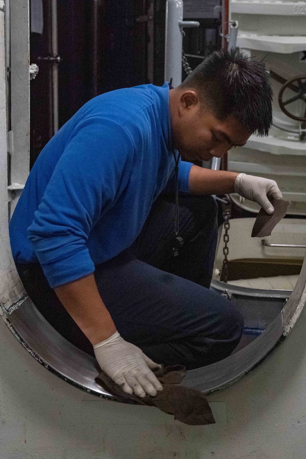 USS America conducts cleaning stations