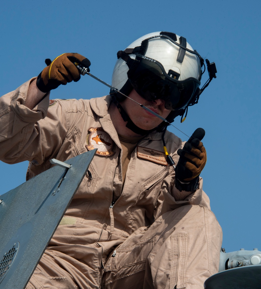 Williams Conducts Operations in the Gulf of Aden
